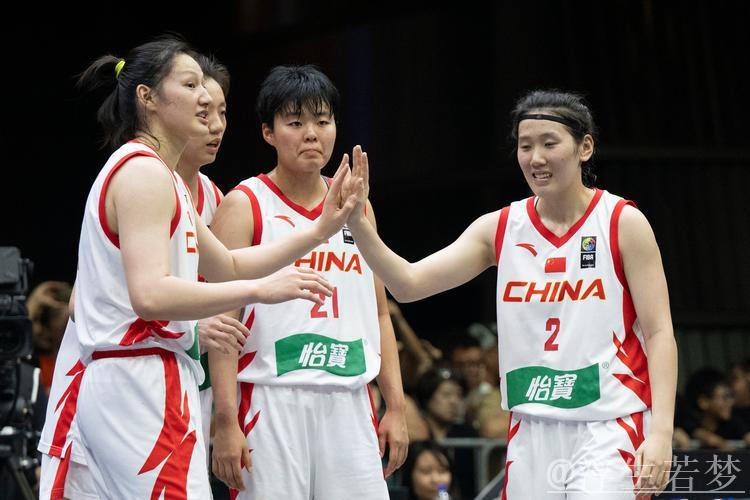 中国三人篮球亚洲杯：男队摘银 女队斩获铜牌